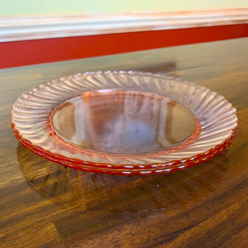 Pink Glass 9 in Dinner Plates - 2